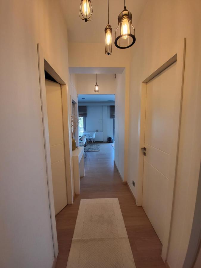 Cozy Apartment In Front Of The Park Athens Exterior photo